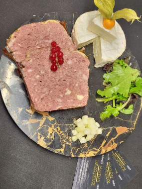 paté pommes camembert