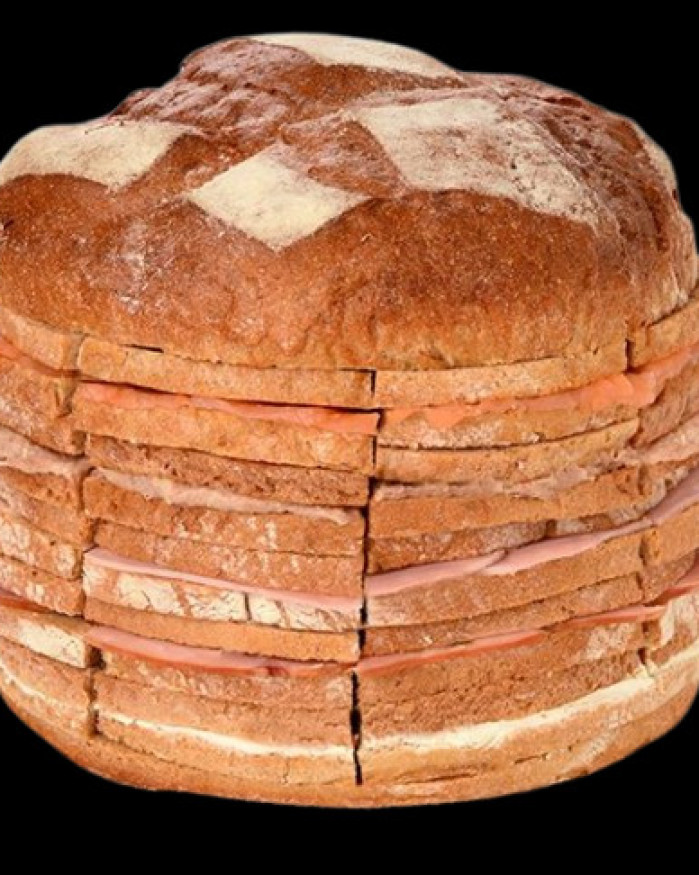 Pain surprise charcuterie 